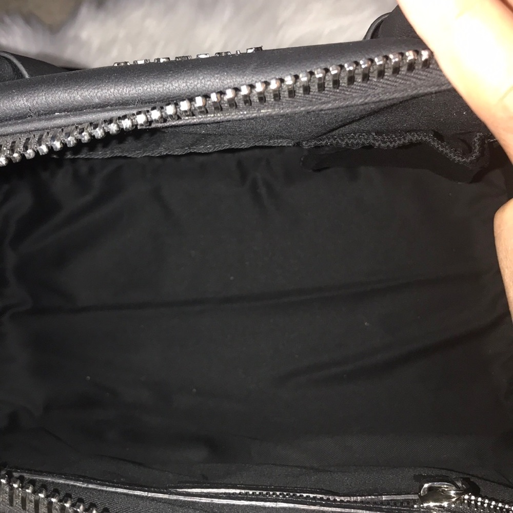 🖤 GIVENCHY Medium Antigona Bag - Picture 4 of 6